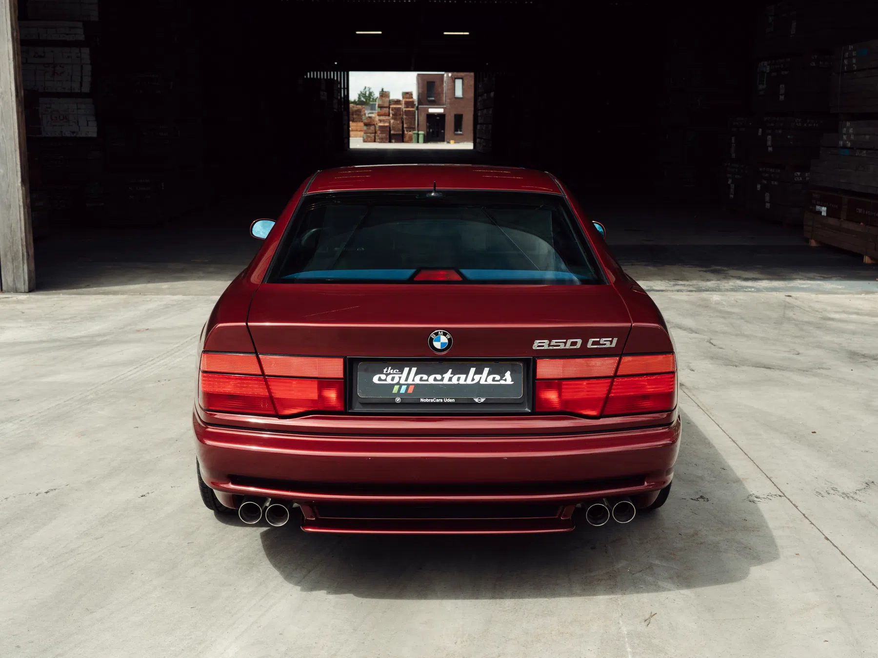 BMW 850CSi rood